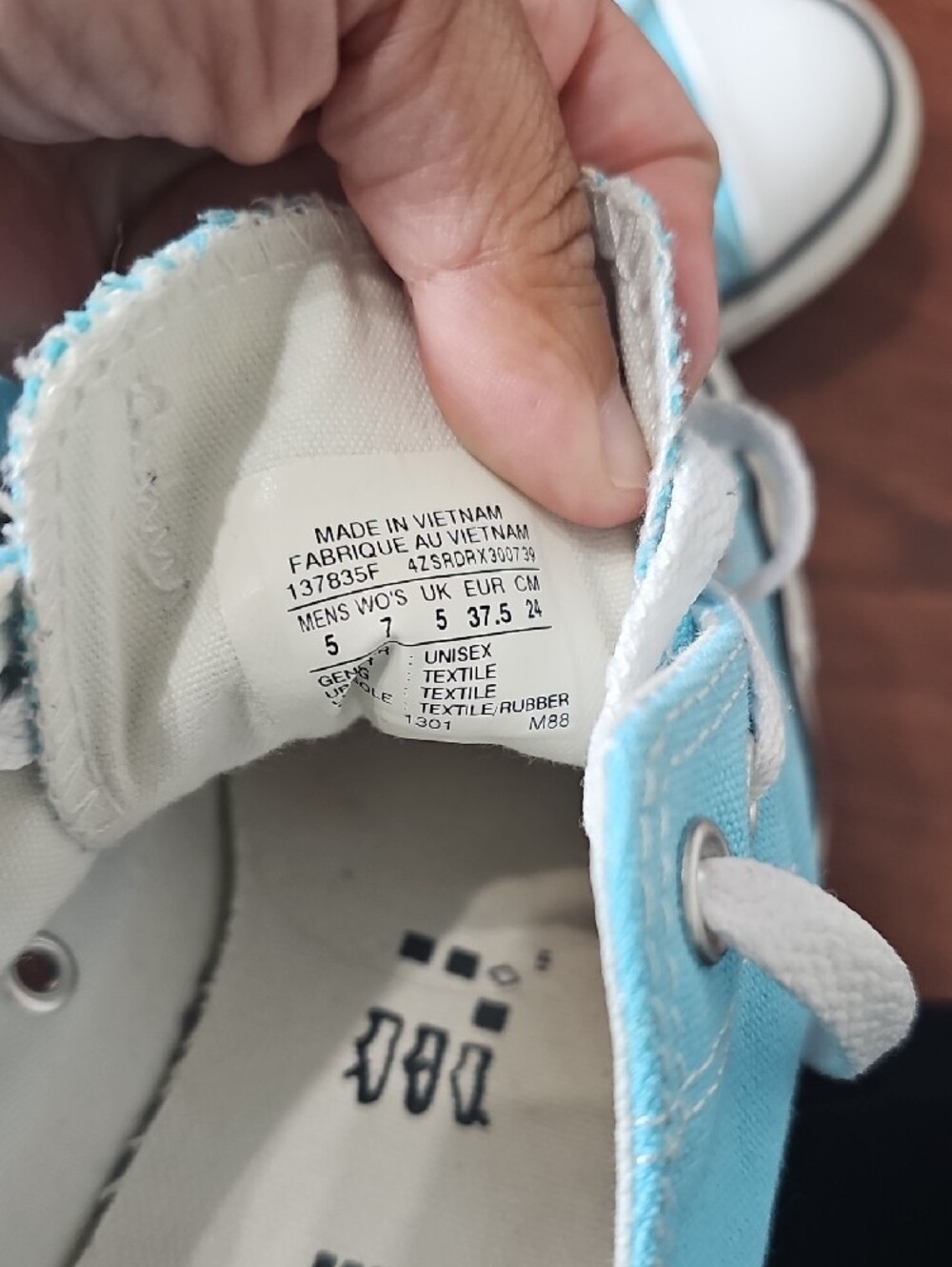 Converse Low Top Sneakers in Light Blue and White - Picture 5 of 5
